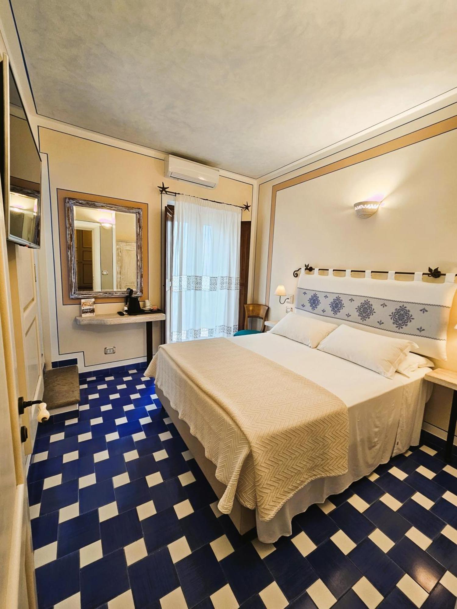 Residenza Sveva Bed and Breakfast Termoli Buitenkant foto